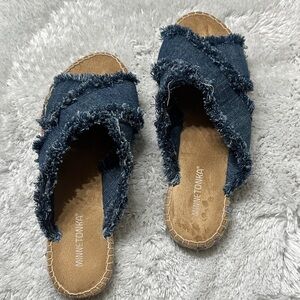 Minnetonka Women's Frayed Denim Sandals